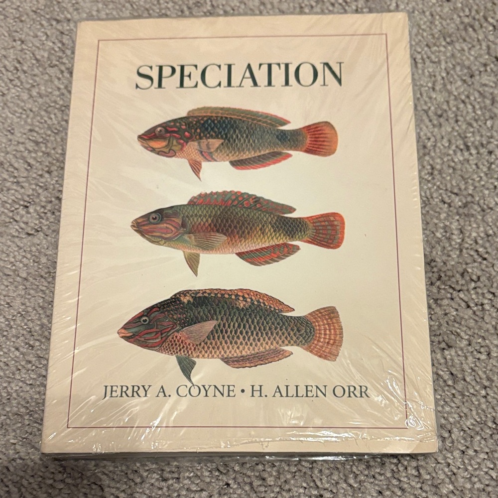 SPECICATION Illustrated Fish Cover Book - Neutral/Tan